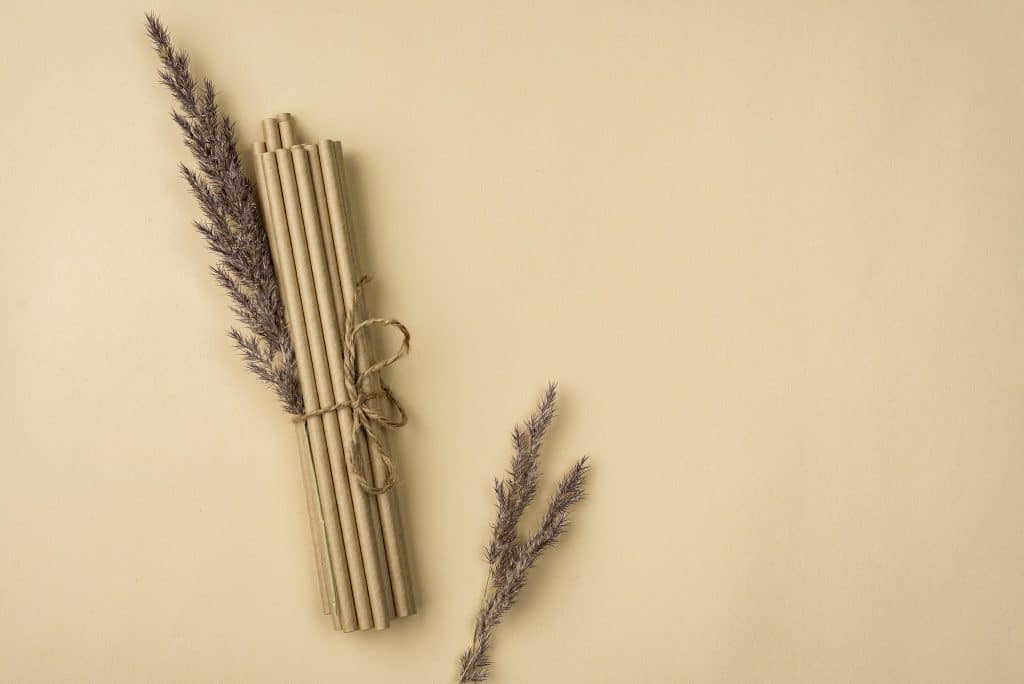 pailles biologiques bambou attachees lavande